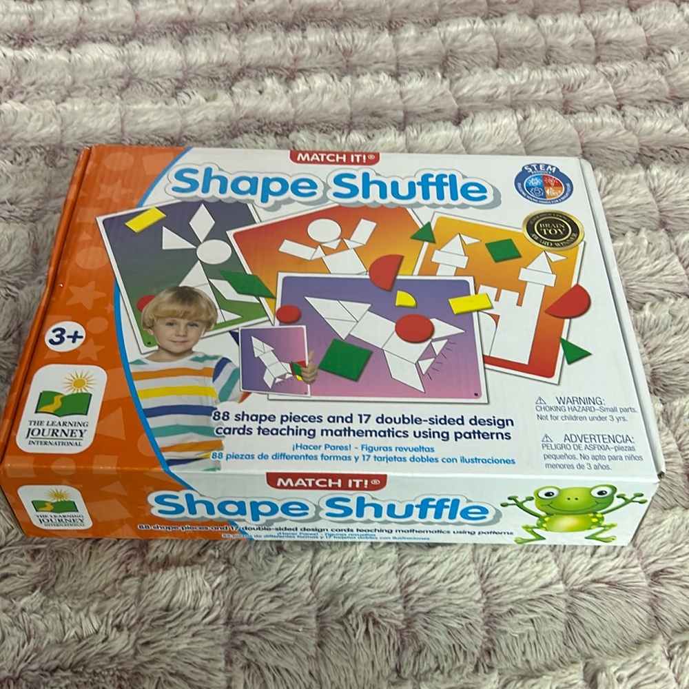 Match it Shape Shuffle 88 shapes pieces & 17 double sided